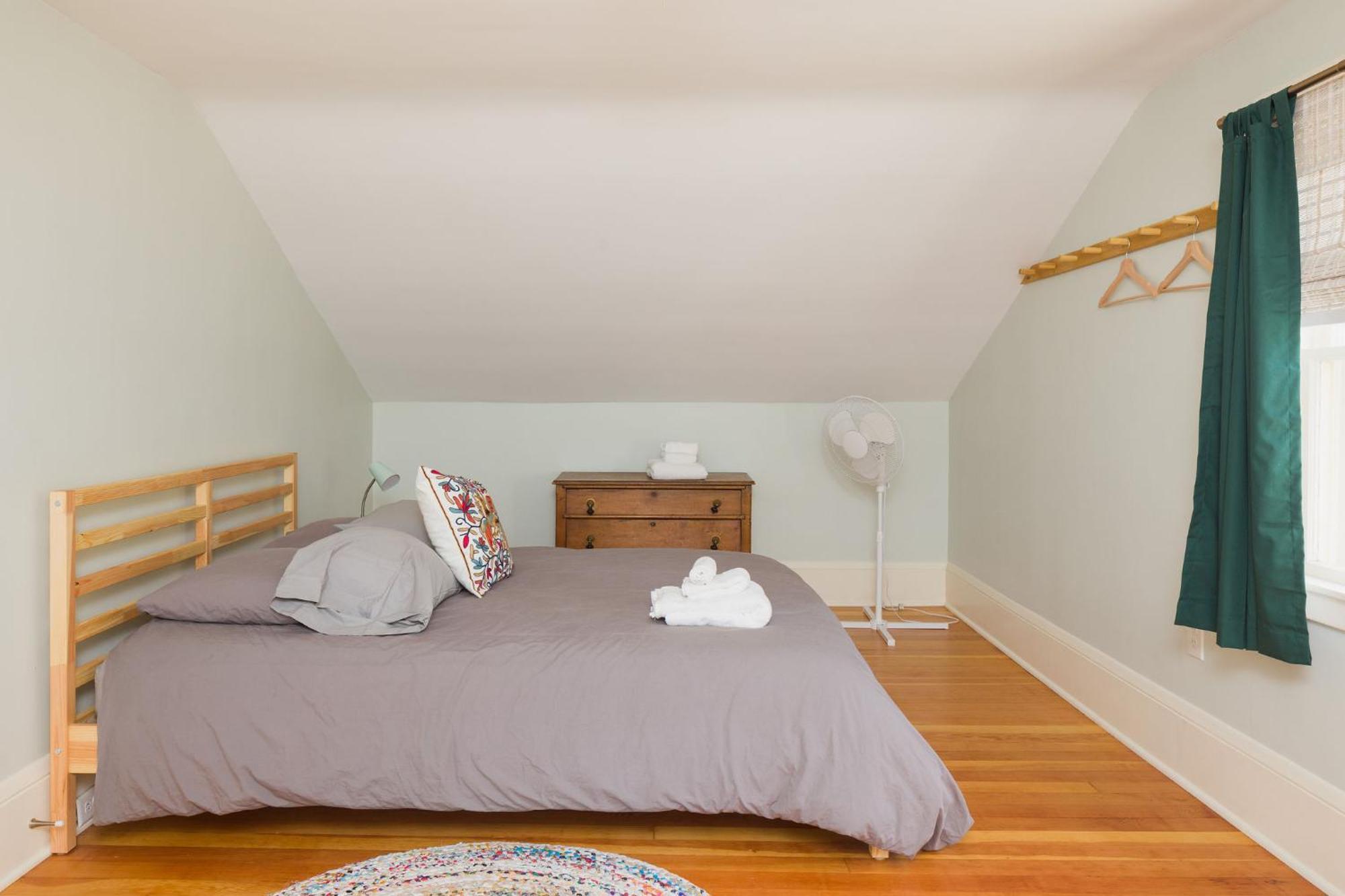 ברלינגטון Queen City Bungalow & Cottages מראה חיצוני תמונה
